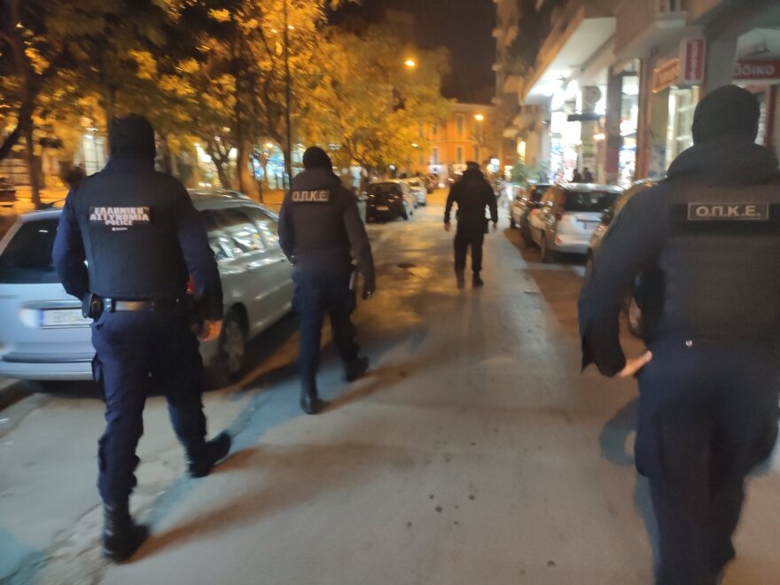 Εξάρχεια: Πέντε συλλήψεις σε αστυνομική επιχείρηση 