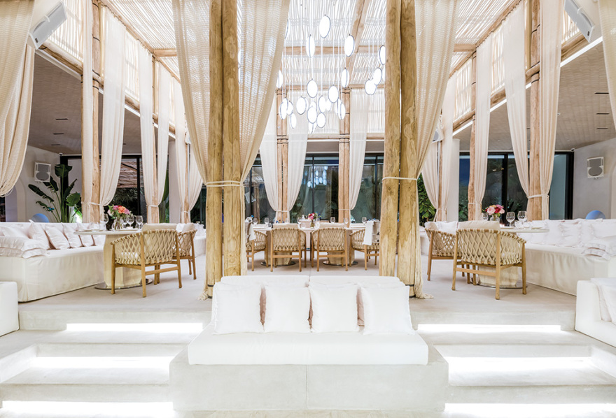 Nammos Dubai:  Η Ψαρού πήγε στα Εμιράτα