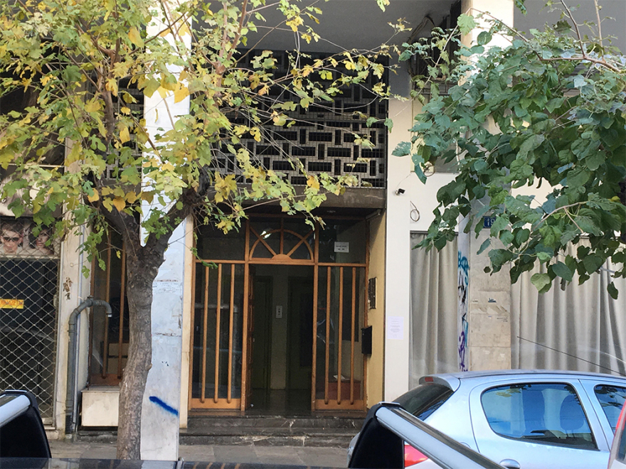 Τραγωδία στο Μεταξουργείο: Βρήκαν τους γονείς τους νεκρούς από αναθυμιάσεις