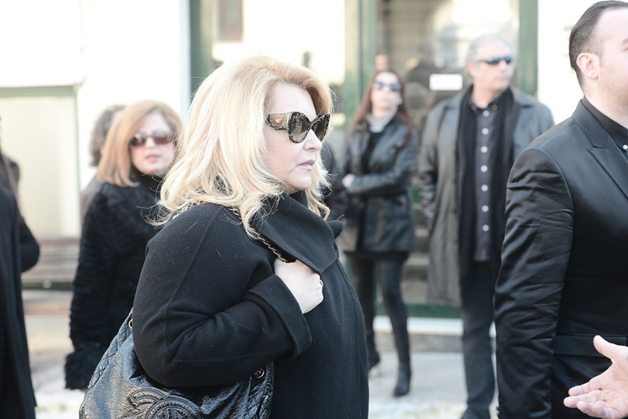 Έρρικα Μπρόγιερ: Θλίψη στο «τελευταίο αντίο» στο Νεκροταφείο Ζωγράφου