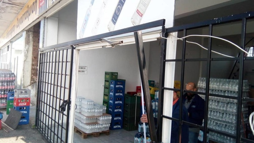 Αλεξανδρούπολη: Συνελήφθη 21χρονος που εμβόλιζε καταστήματα για να τα κλέψει