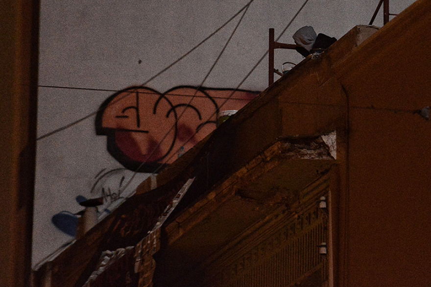 Επιχείρηση της αστυνομίας στο Κουκάκι: Εκκενώθηκαν τα κτήρια της Ματρόζου και της Παναιτωλίου