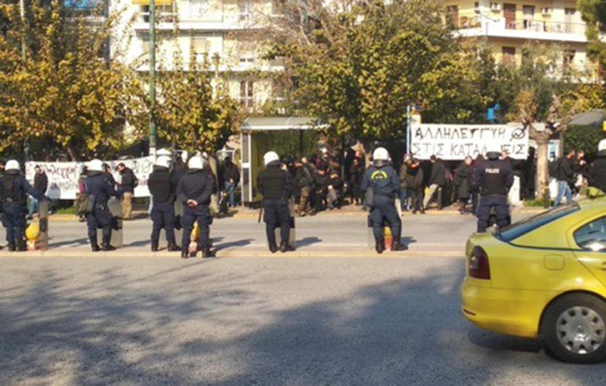 Καταλήψεις Κουκάκι: Στον εισαγγελέα οι συλληφθέντες - Αλληλέγγυοι στην Ευελπίδων