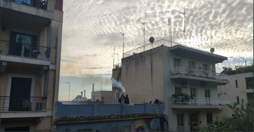 Επιχείρηση της αστυνομίας στο Κουκάκι: Δείτε βίντεο - ντοκουμέντο από drones 