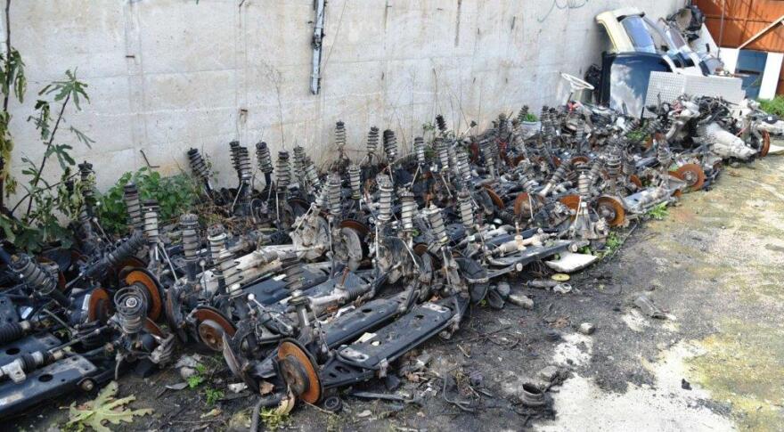 Ασπρόπυργος: 39χρονος έκλεβε αμάξια, τα αποσυναρμολογούσε και πουλούσε τα ανταλλακτικά τους 