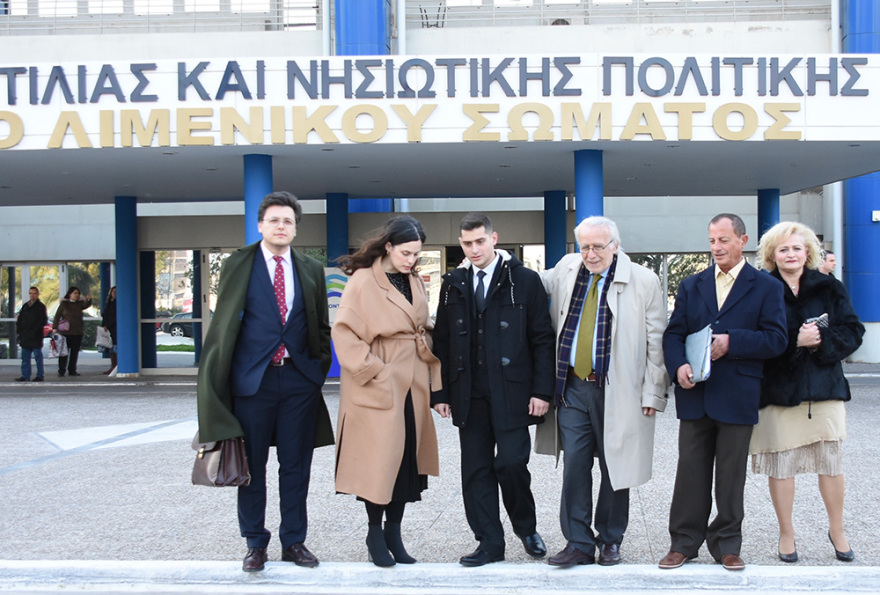 O 20χρονος Έλληνας ναυτικός για την ομηρία του: Κοιμόμασταν πάνω στα δέντρα