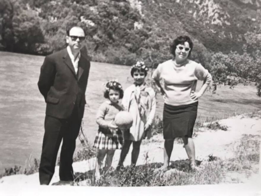 Αικατερίνη Σακελλαροπούλου: Η προτεινόμενη Πρόεδρος της Δημοκρατίας μέσα από το προφίλ της στο facebook