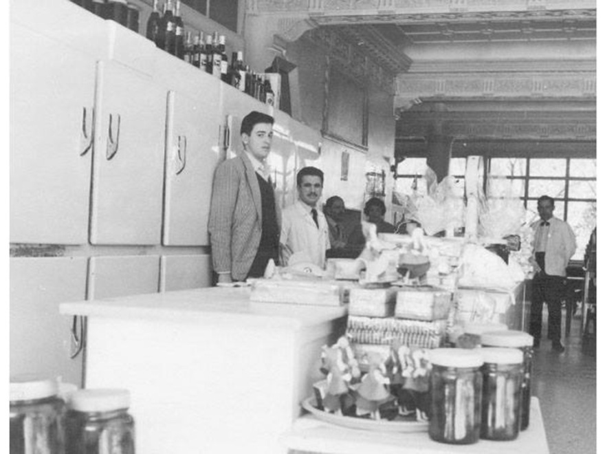 Έφυγε από τη ζωή ο Βασίλης Βάρσος, του θρυλικού ζαχαροπλαστείου στην Κηφισιά