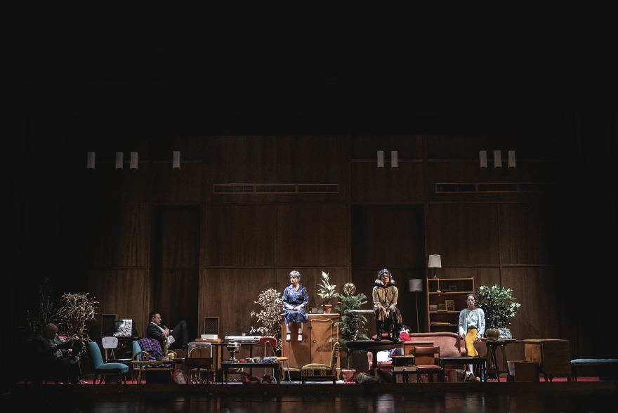 Καρυοφυλλιά Καραμπέτη, Αθηνά Μαξίμου, Μαρία Κεχαγιόγλου: Οι «Τρεις Αδελφές» ανεβαίνουν στο Θέατρο «Βεάκη»