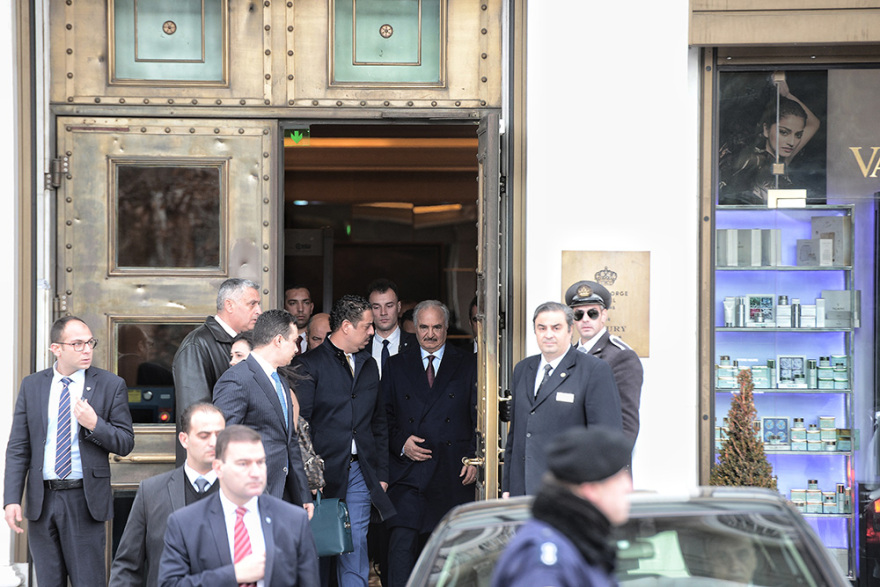 Χαφτάρ - Δένδιας: Συζήτησαν για 90 λεπτά στο υπ. Εξωτερικών - To παρασκήνιο της επίσκεψης στην Αθήνα