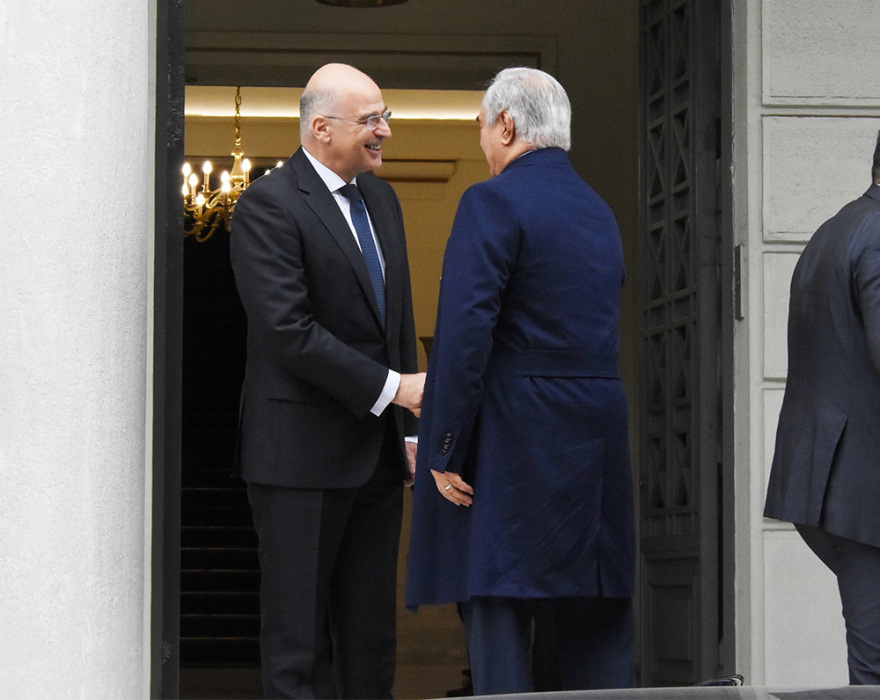 Χαφτάρ - Δένδιας: Συζήτησαν για 90 λεπτά στο υπ. Εξωτερικών - To παρασκήνιο της επίσκεψης στην Αθήνα