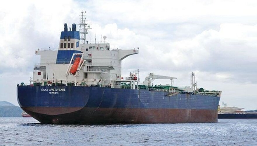 Πειρατεία σε ελληνικό δεξαμενόπλοιο: Οι Έλληνες ναυτικοί βγήκαν από το «κάστρο» και ταξιδεύουν για Νιγηρία