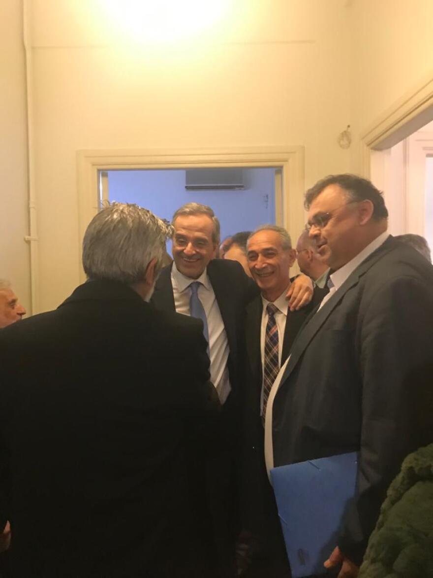 Ουρές στο γραφείο του Αντώνη Σαμαρά για την ονομαστική του εορτή