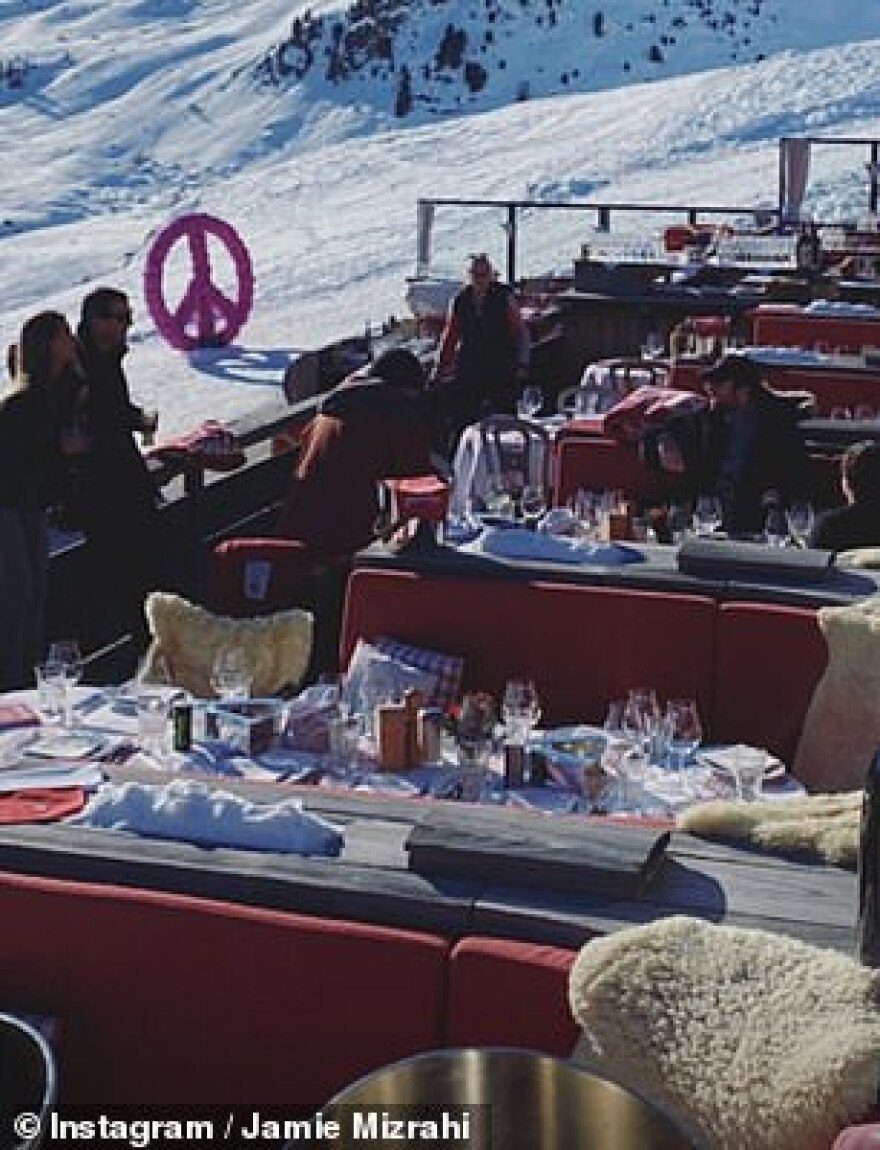 Σταύρος Νιάρχος & Ντάσα Ζούκοβα: Οι λαμπεροί καλεσμένοι, η Ιβάνκα Τραμπ και η χλιδή των 5,8 εκατ. ευρώ