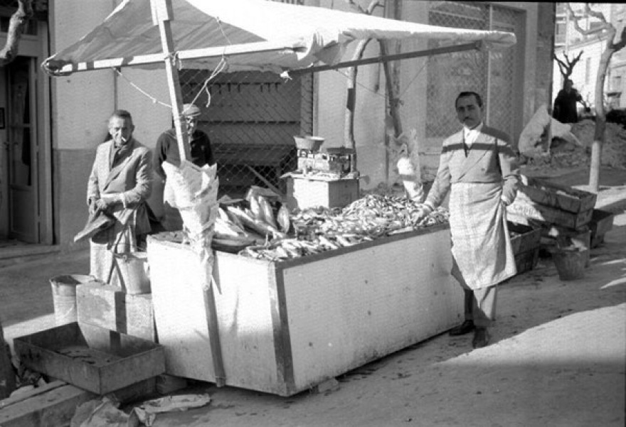 Και τι δεν ακούς σ’ αυτό το εμπορικό τοπικό καραβάνι…