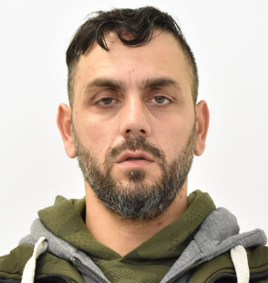 Αυτοί είναι οι επτά ληστές που έστηναν ενέδρες σε πολίτες που είχαν πάρει χρήματα από τράπεζες - Δείτε βίντεο 