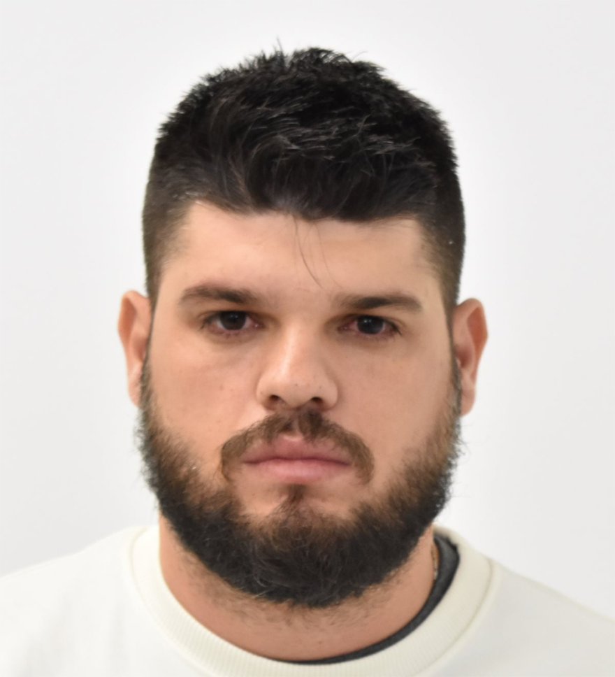 Αυτοί είναι οι επτά ληστές που έστηναν ενέδρες σε πολίτες που είχαν πάρει χρήματα από τράπεζες - Δείτε βίντεο 