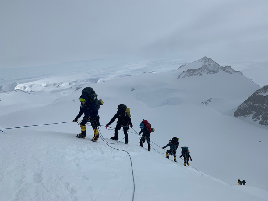 Η πρώτη Ελληνίδα που πετυχαίνει το «7 Summits»