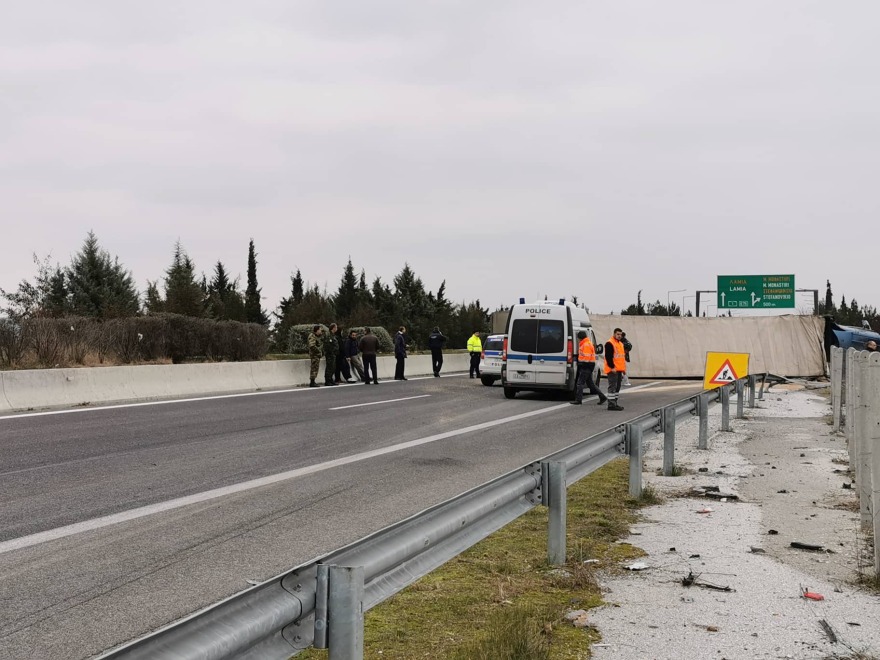 Λάρισα: Τροχαίο με νταλικά στην Εθνική οδό 