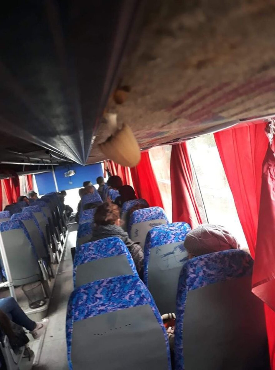 Κύπρος: Από τη μούχλα σε σχολικό λεωφορείο φύτρωσε... μανιτάρι