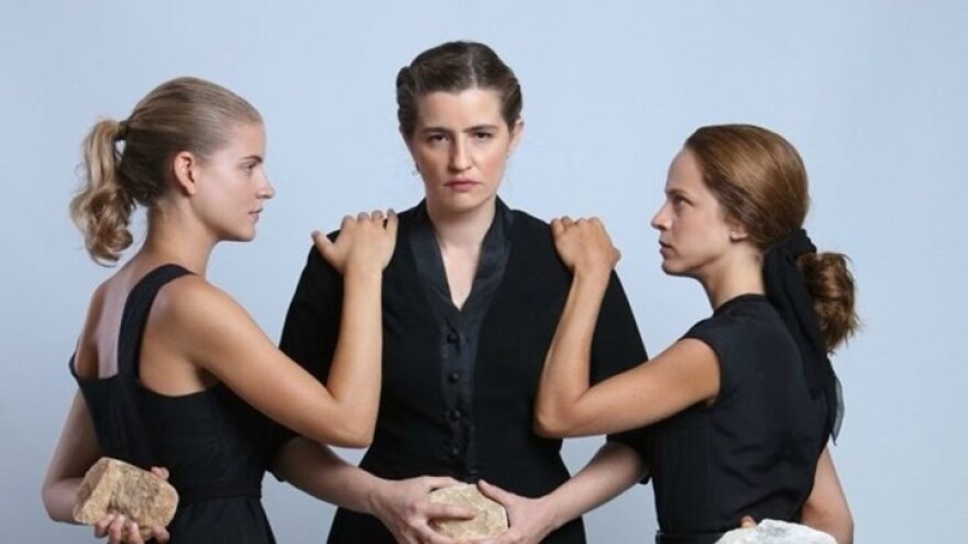 Άγριες Μέλισσες: Το νέο πρόσωπο και το προξενιό στη Δρόσω