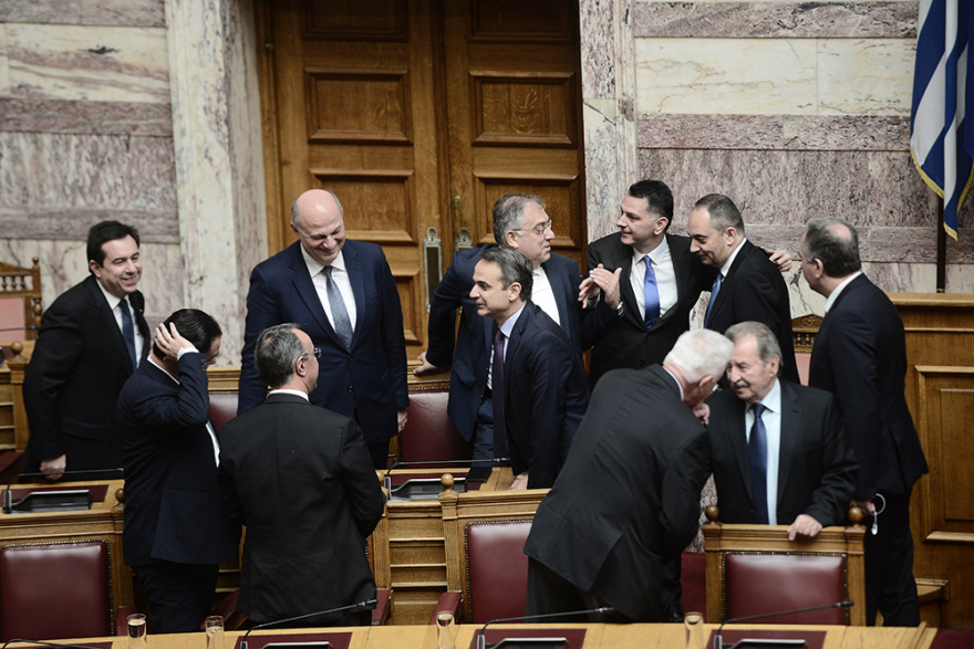 Η Κατερίνα Σακελλαροπούλου πρώτη γυναίκα Πρόεδρος της Δημοκρατίας με 261 ψήφους