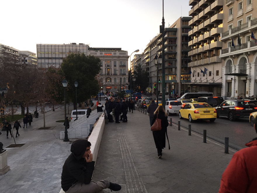 Συνάντηση «Βig 4»: «Χαμός» από δημοσιογράφους και κάμερες έξω από το ξενοδοχείο 