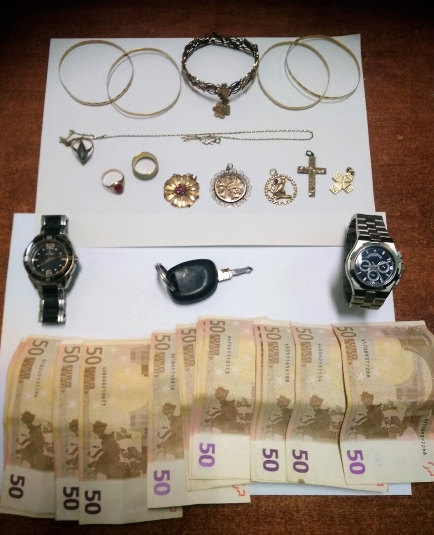 Κεφαλονιά: Φύλαγαν κλεμμένα κοσμήματα σε κρύπτες φορτηγού 