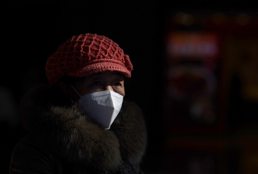 Κοροναϊός: Τέλος τα ζεστά γεύματα, οι κουβέρτες και τα περιοδικά στα αεροπλάνα