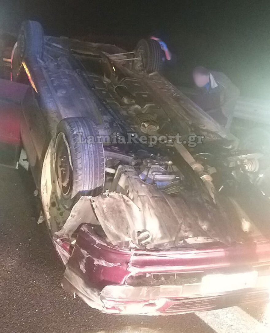 Φθιώτιδα: Αυτοκίνητο ντελαπάρισε στην εθνική οδό - Δύο τραυματίες