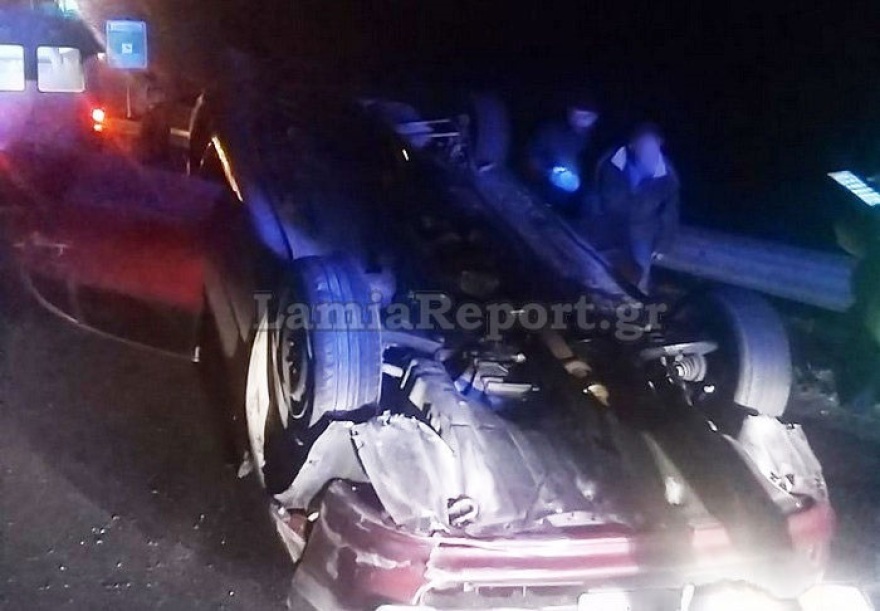 Φθιώτιδα: Αυτοκίνητο ντελαπάρισε στην εθνική οδό - Δύο τραυματίες