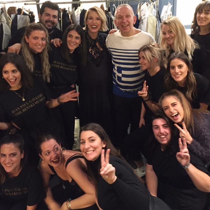 Η Βίκυ Καγιά στην πασαρέλα του Ζαν Πολ Γκοτιέ