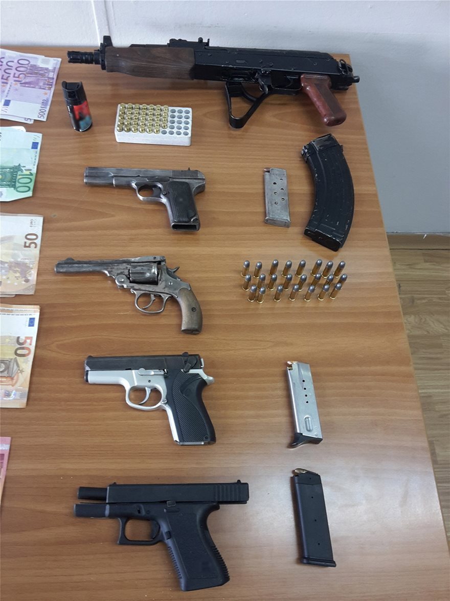 Ένας τόνος ναρκωτικά στον Αστακό: Δύο αστυνομικοί έζησαν στο ιστιοπλοϊκό της κόκας