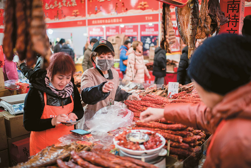 Κοροναϊός: Πώς «γεννήθηκε» ο θανατηφόρος ιός από τις κινέζικες σούπες με νυχτερίδες και φίδια