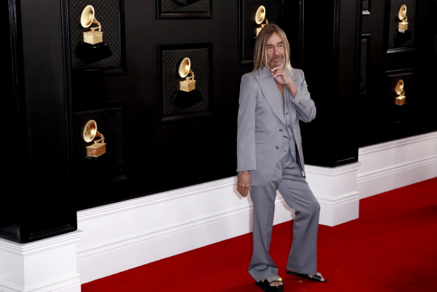Βραβεία Grammy 2020: Το 18χρονο φαινόμενο Billie Eilish, η συγκίνηση για τον Κόμπι Μπράιαντ, οι νικητές και το κόκκινο χαλί