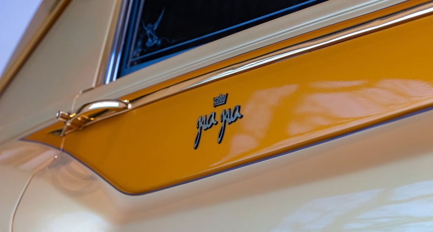 Γαλλία: Στο «σφυρί» Ferrari του Σουμάχερ και η χρυσή Rolls Royce της Ζα Ζα Γκαμπόρ