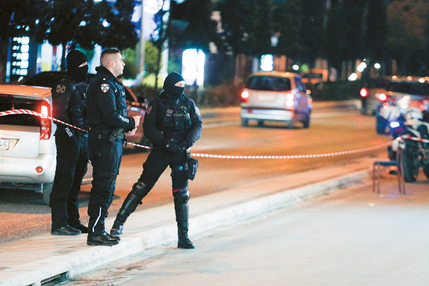 Διπλή δολοφονία στη Βάρη: Ποιοι εκτέλεσαν τον «Εσκομπάρ» των Βαλκανίων