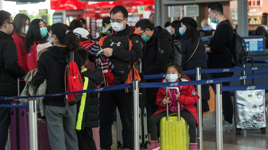 Κοροναϊός: Η επιδημία θα διαρκέσει πολλούς μήνες, εκτιμούν οι ειδικοί