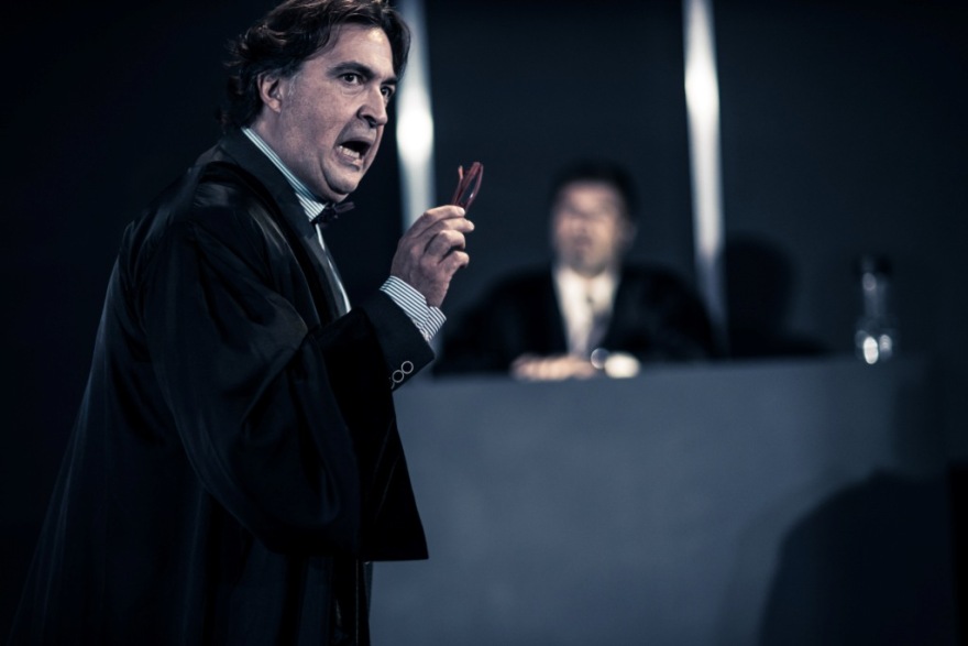  «Terror»: Δικαστές, εισαγγελείς, εφέτες και ειρηνοδίκες δίνουν ραντεβού στο θέατρο «Αθηνών»