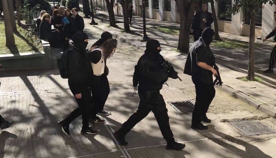 «Τοξοβόλος»: Επιστρέφει στη φυλακή - Προφυλακιστέες και οι δύο γυναίκες