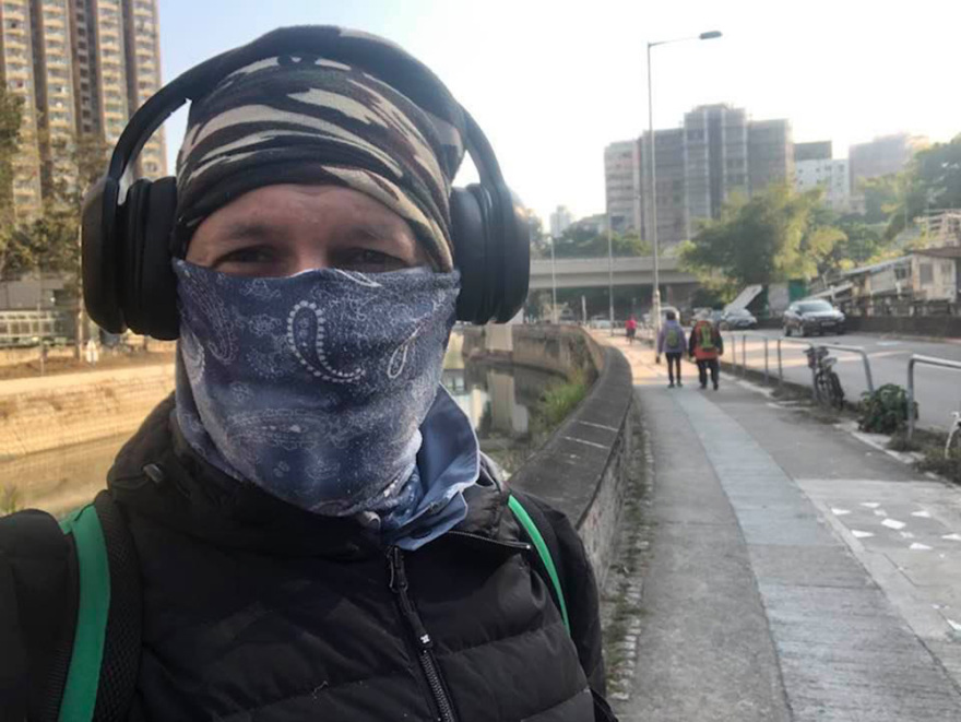 Έλληνας του Χονγκ Κονγκ περιγράφει στο protothema.gr: «Σκοτωνόμαστε για τις μάσκες»