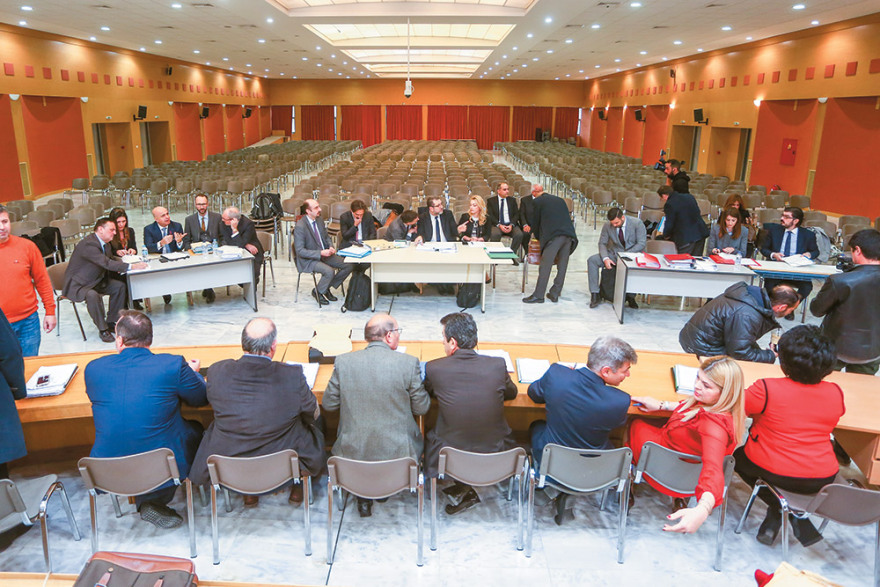 Κρίση στο ποδόσφαιρο: Όλοι έξω από την «παράγκα»