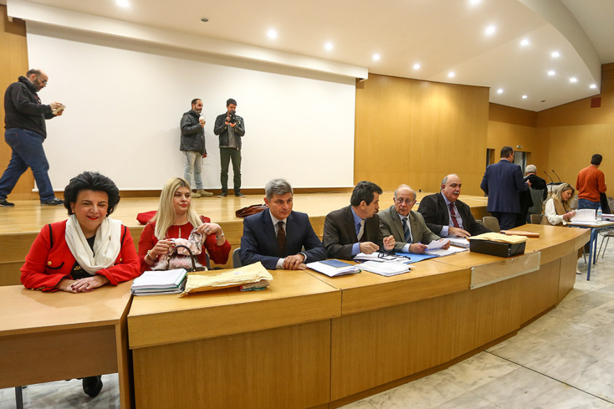 Κρίση στο ποδόσφαιρο: Όλοι έξω από την «παράγκα»