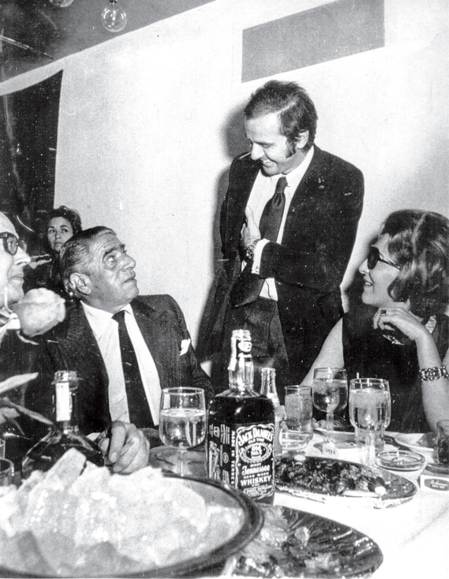 Ο Γιάννης Τσεκλένης σε πρώτο πρόσωπο: «Αυτή ήταν η ζωή μου»