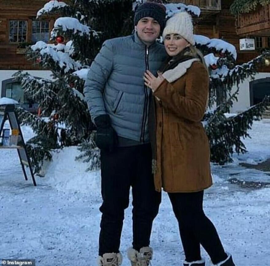 Ελ Τσάπο: Η κόρη του «βαρώνου» ναρκωτικών παντρεύτηκε σε καθεδρικό ναό στο Κουλιακάν