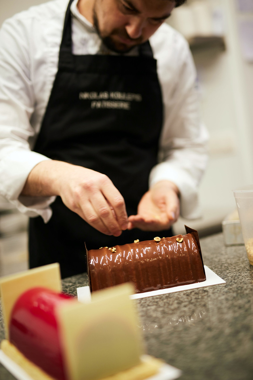 Νίκος Κουλέπης: Ο ζαχαροπλάστης που θυμίζει... Ελλάδα στους Βέλγους με τα γλυκά του 