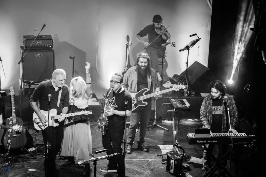 Ο Νίκος Πορτοκάλογλου παρουσιάζει την παράσταση Juke Box