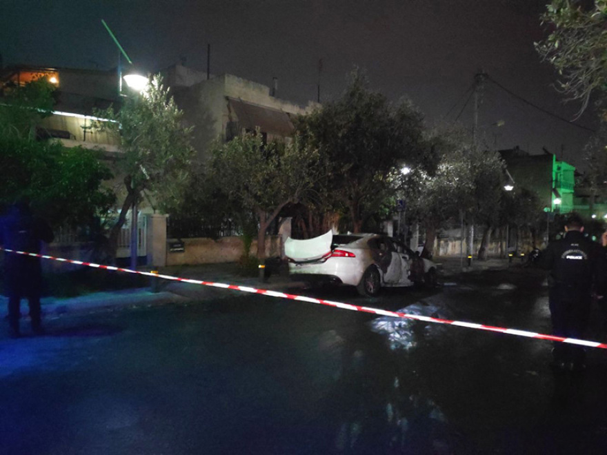 Έκρηξη στο αυτοκίνητο εκδότη στην Αγία Βαρβάρα