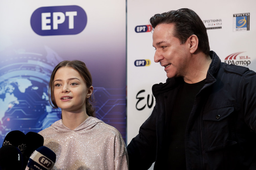 Stefania: Μου αρέσει το τραγούδι που διάλεξα για τη Eurovision και ο... τραχανάς της γιαγιάς μου