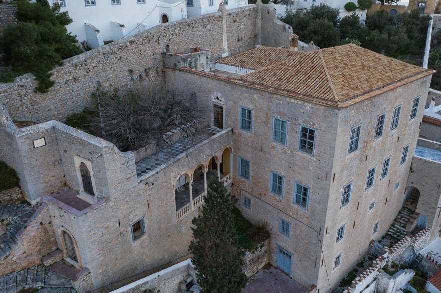 «Η Ύδρα για το '21»: Αναστοχασμός της Ιστορίας με το βλέμμα στο μέλλον